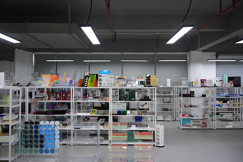 acrylic sample room (3)